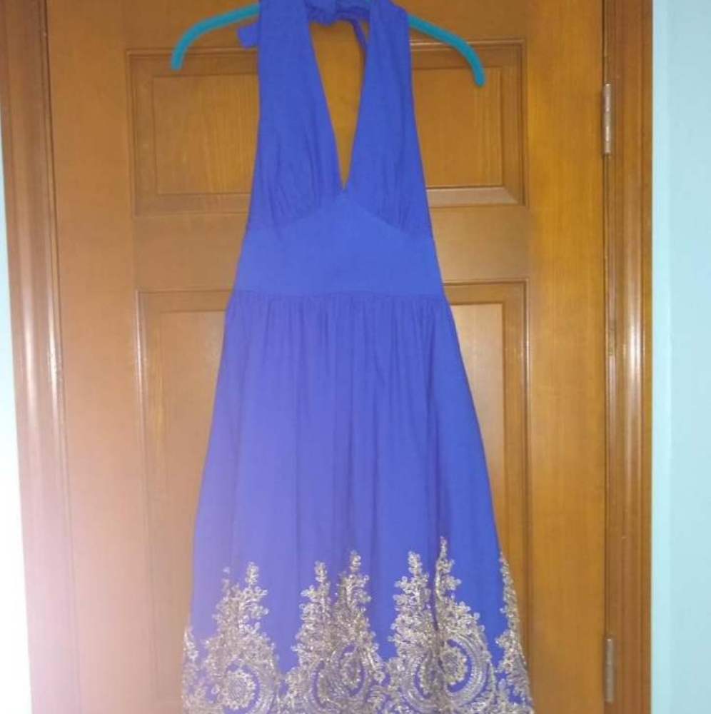 Tie-back Halter Top Prom Dress